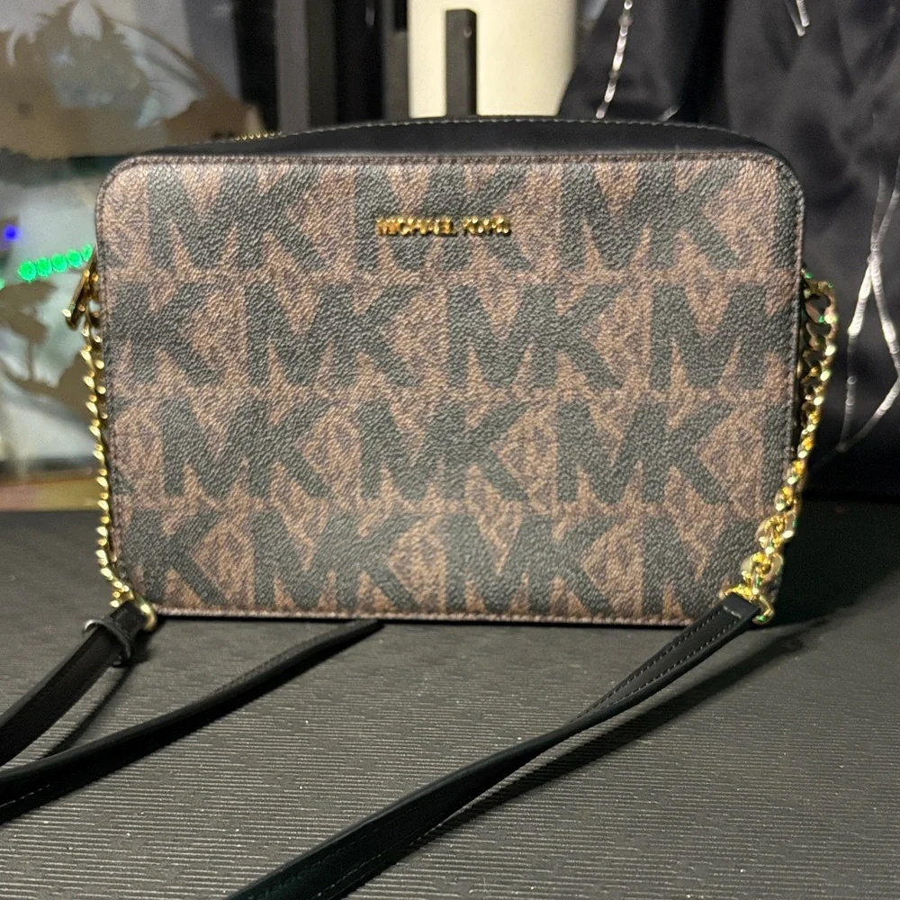 Michael Kors Black and Brown Logo Crossbody - Picture 2 of 7